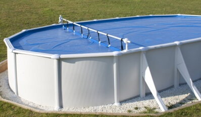 Rolovací zařízení pro nadzemní bazény
